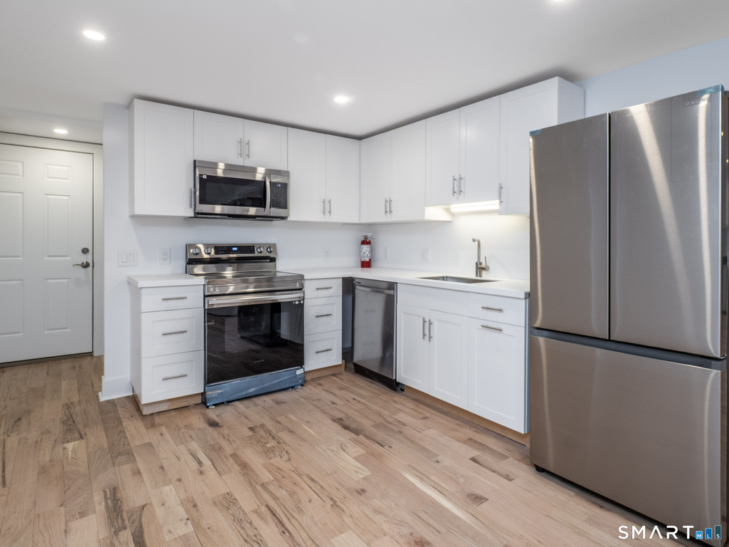 523 Danbury Road - Photo 3