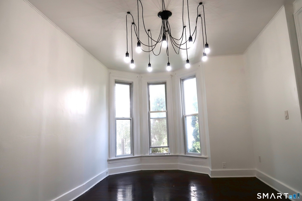 8 Rockwell Avenue - Photo 7