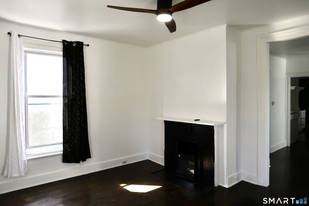8 Rockwell Avenue - Photo 4