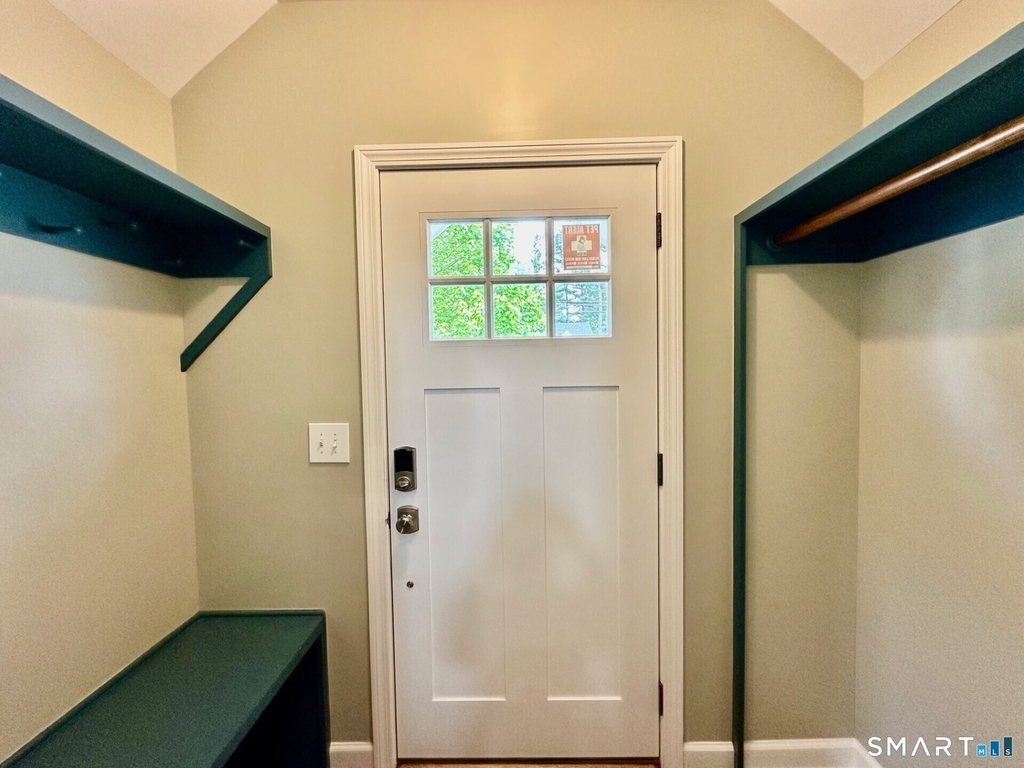 33 Emerson Street - Photo 6