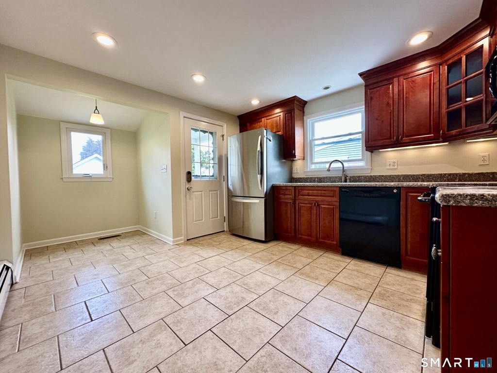 33 Emerson Street - Photo 13
