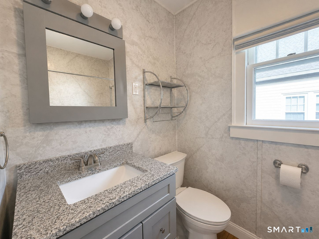 99 Seymour Avenue - Photo 11