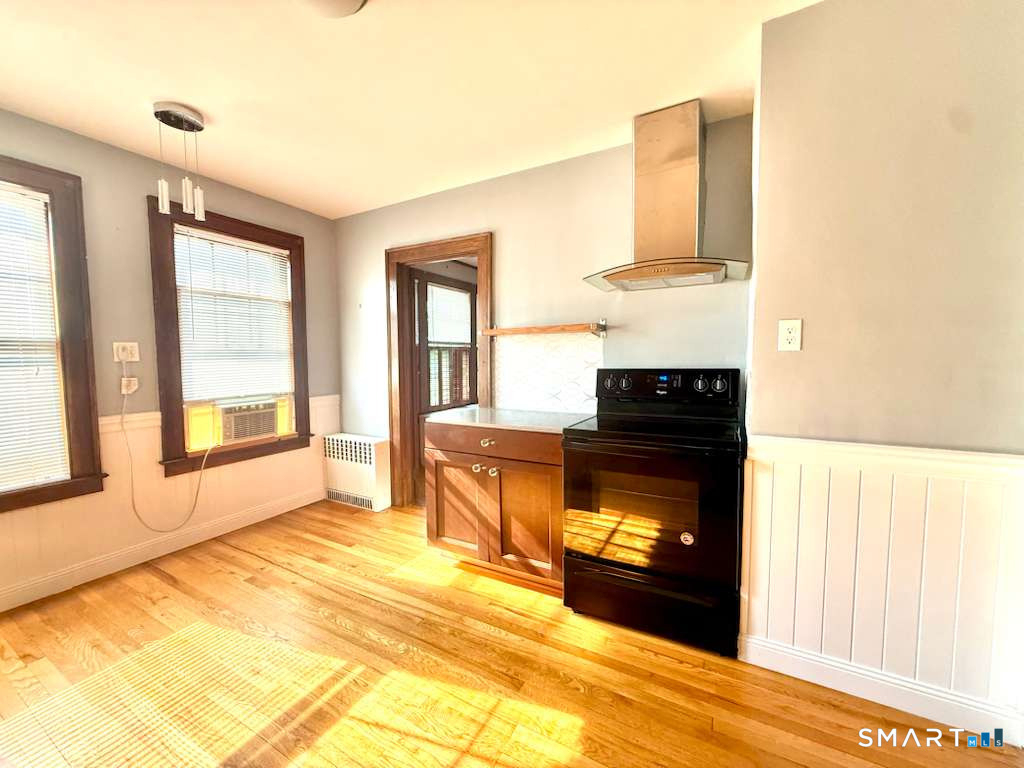 99 Seymour Avenue - Photo 8