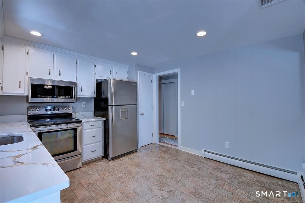 115 Heywood Drive - Photo 6