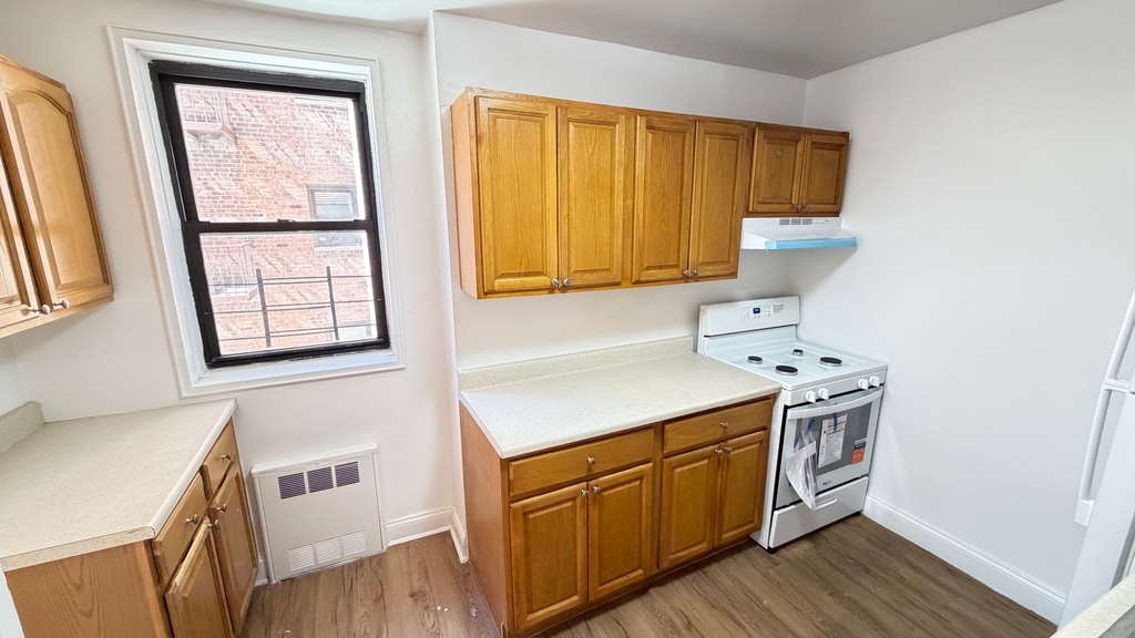 102-30 67th Avenue - Photo 3
