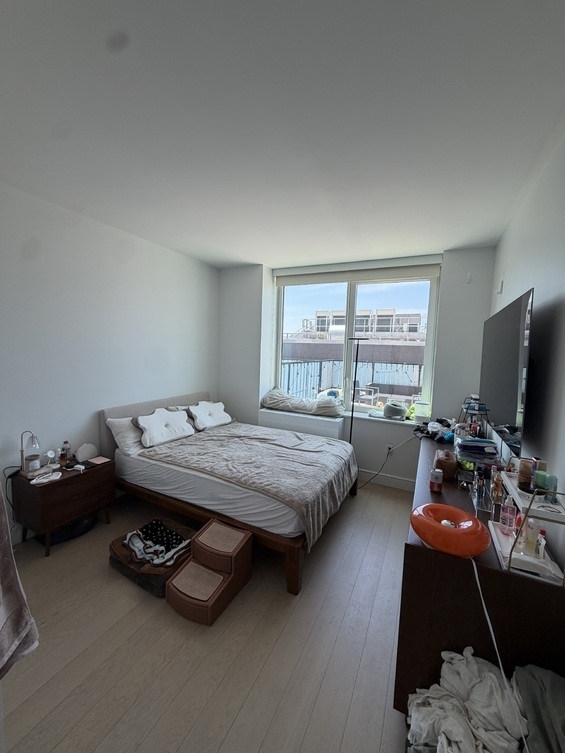 36-20 Steinway Street - Photo 2
