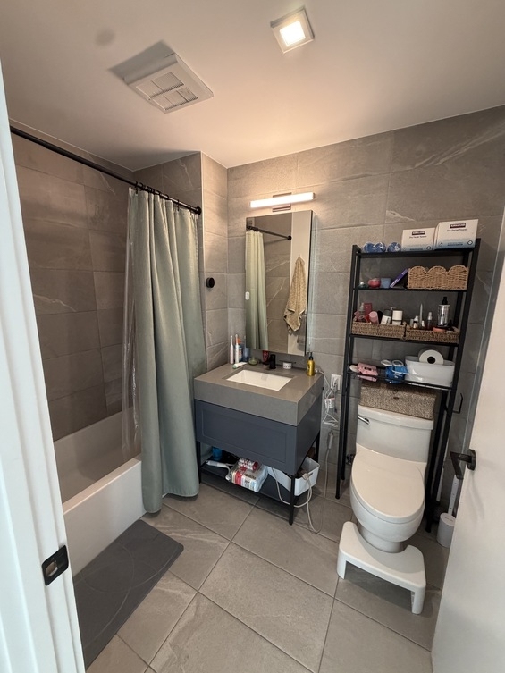 36-20 Steinway Street - Photo 3