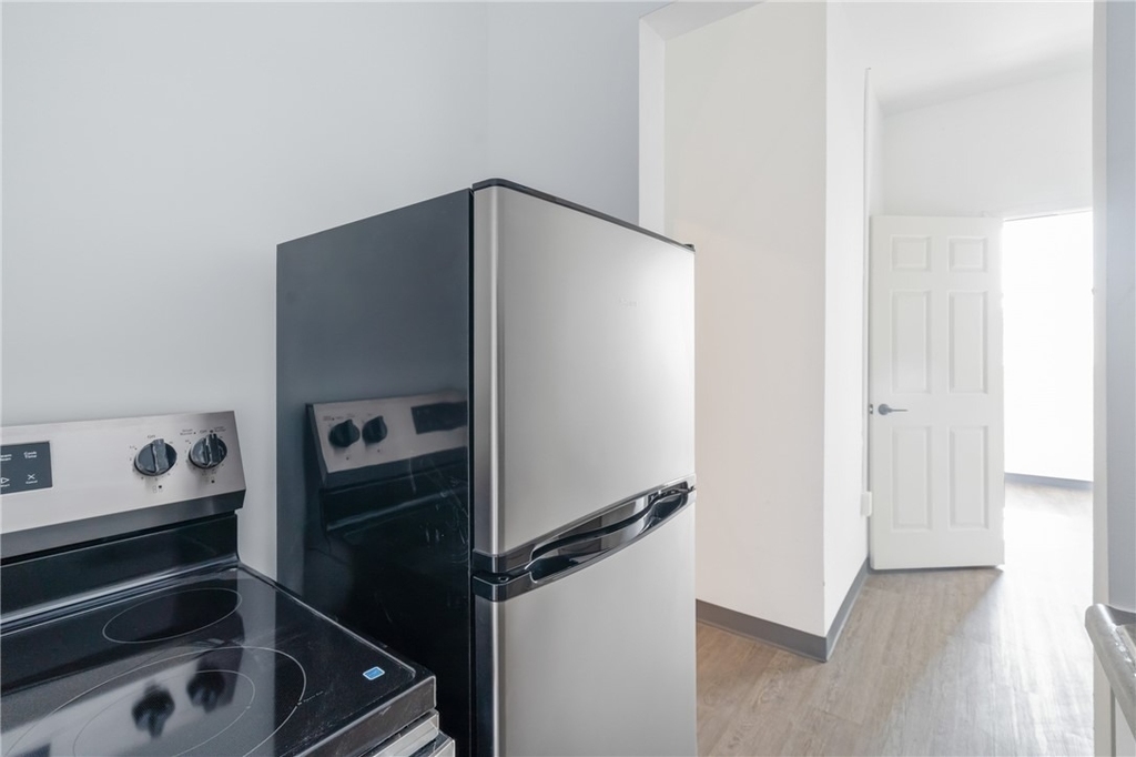 1115 6th Ave - Photo 11