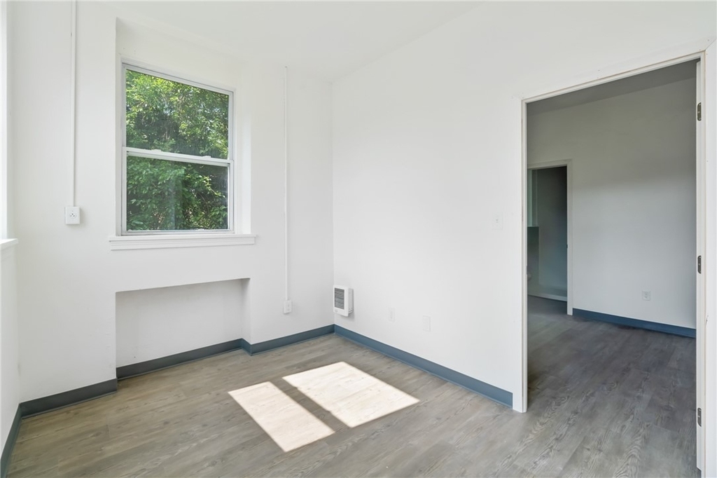 1115 6th Ave - Photo 0