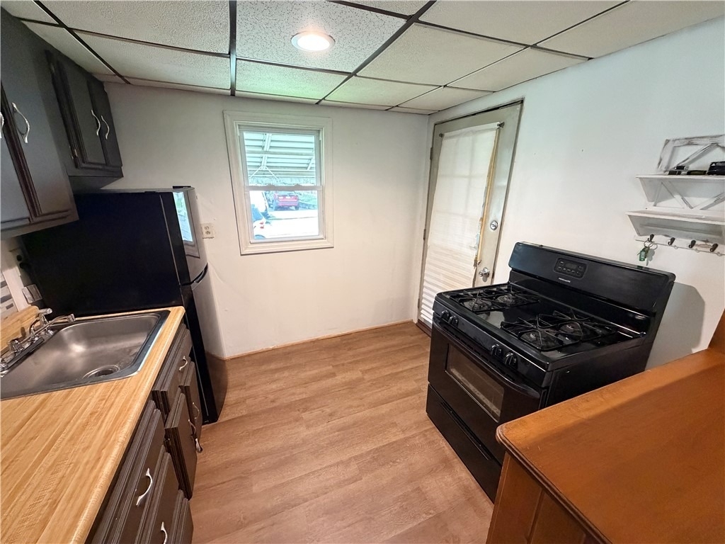 1626 Davidson St - Photo 2