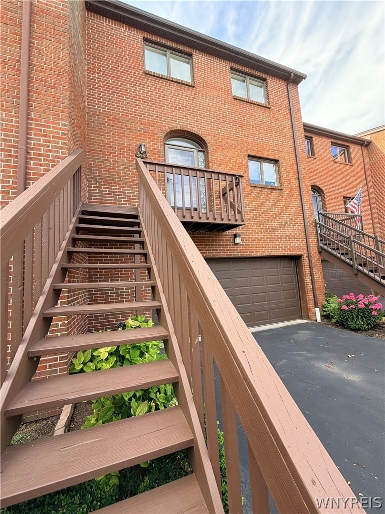 340 Lakefront Boulevard - Photo 1