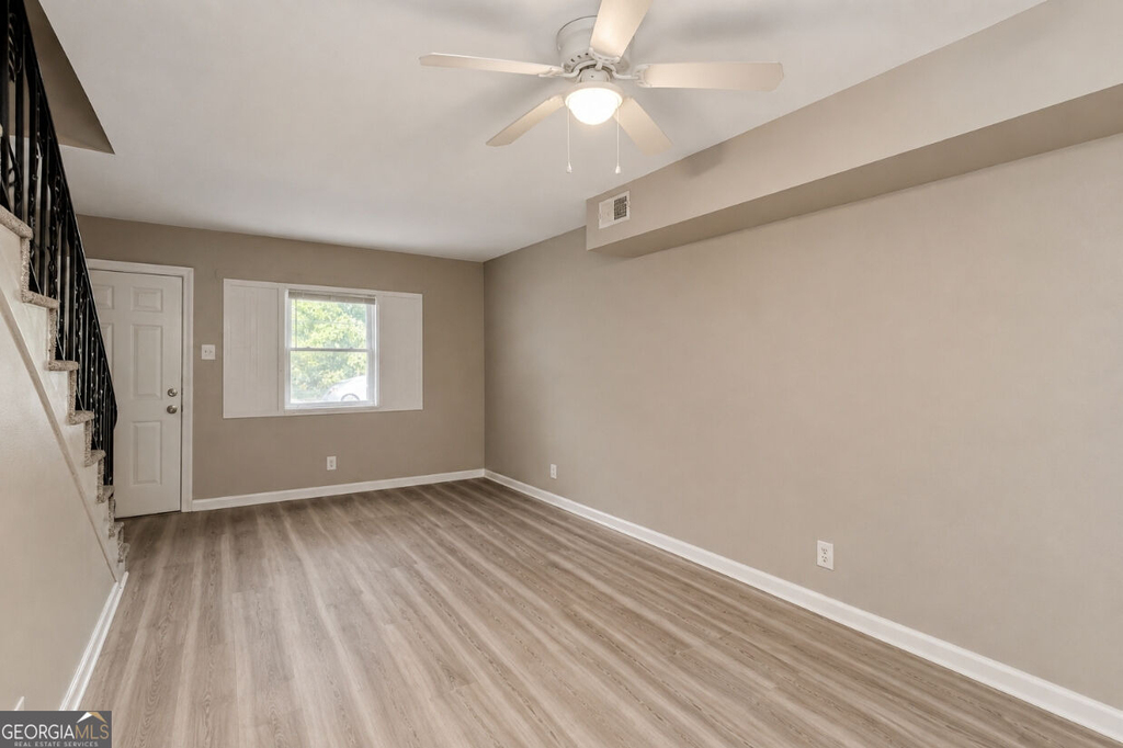 88 Angie Drive - Photo 4