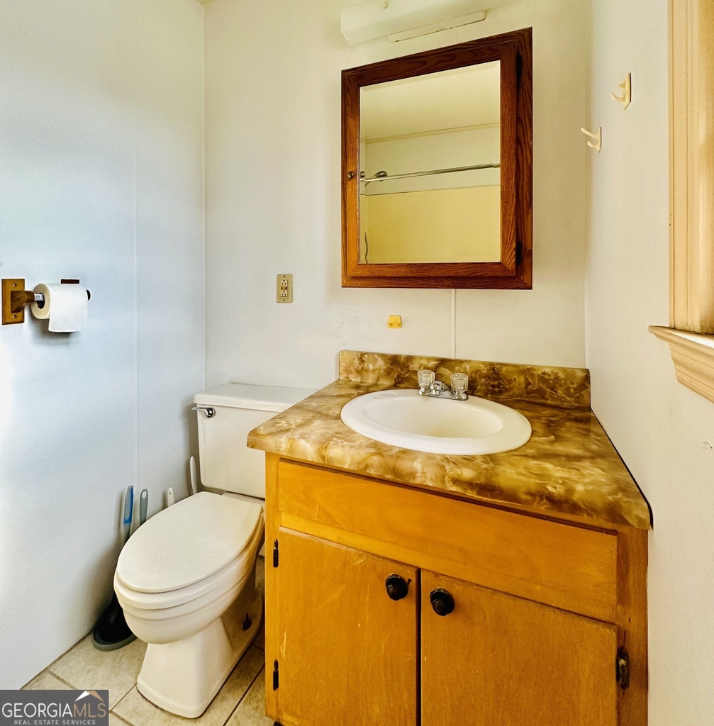 111b Tyler Street - Photo 7