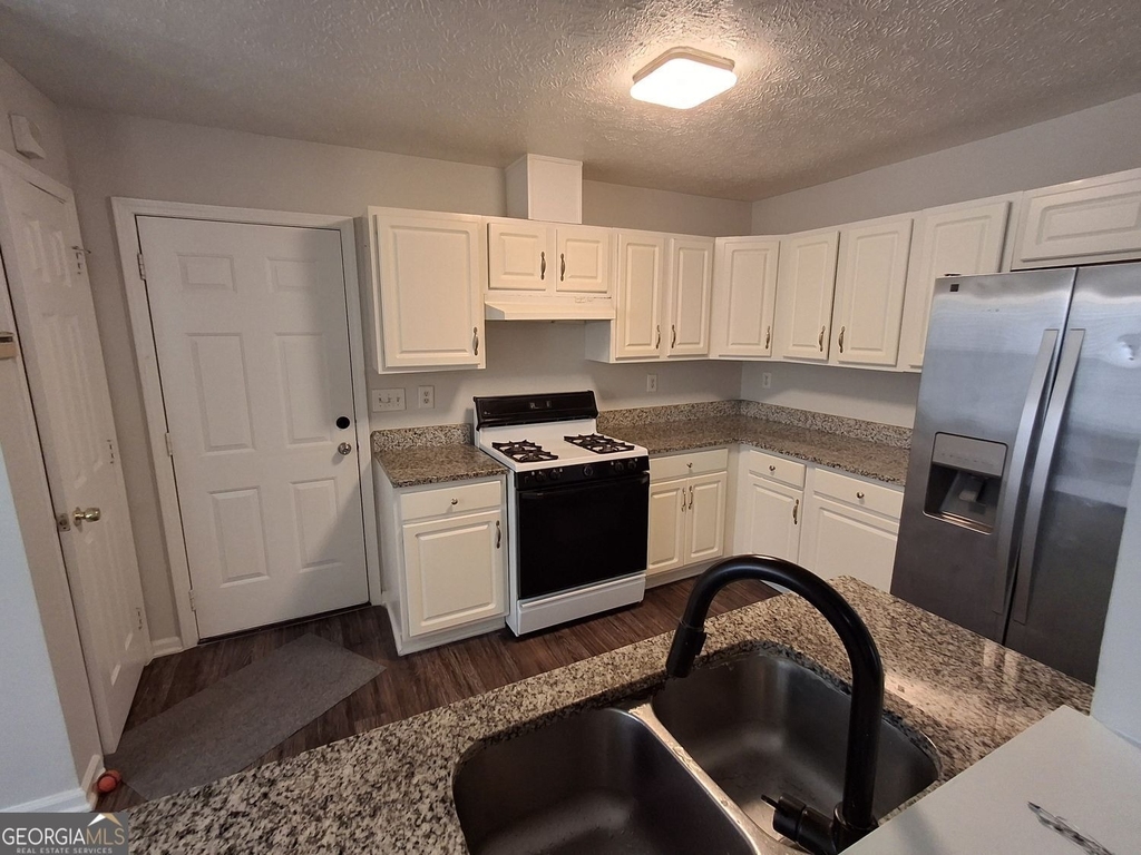 1110 Winter Park Lane - Photo 19