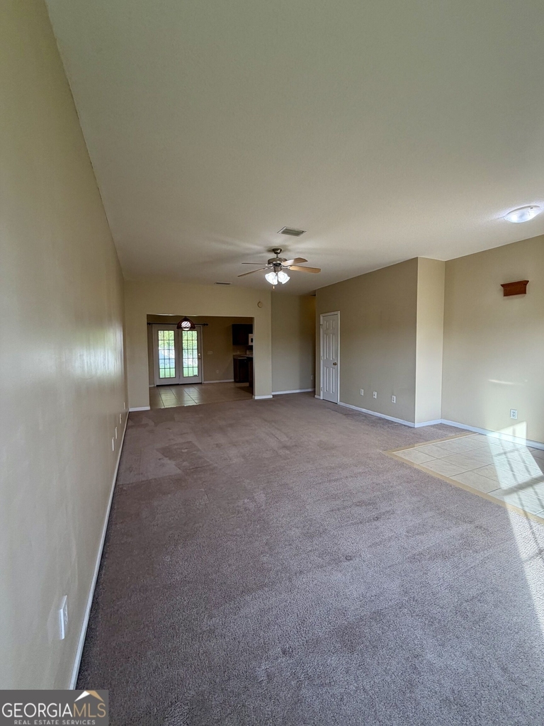 200 Royal Palms Avenue - Photo 5