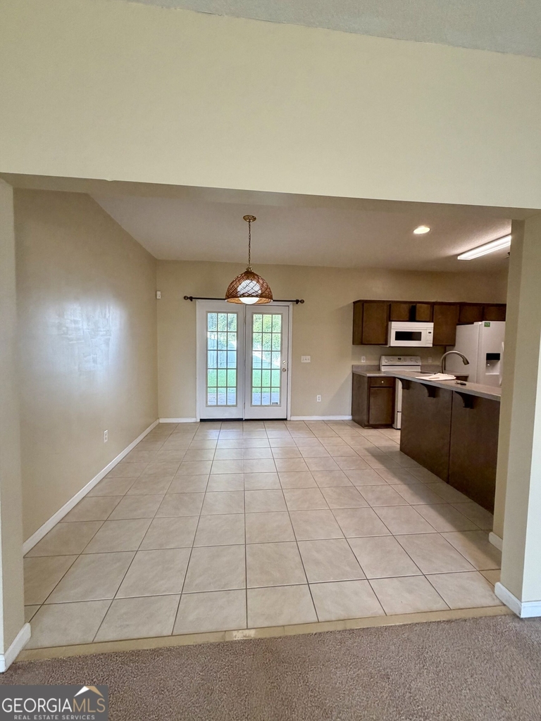 200 Royal Palms Avenue - Photo 10