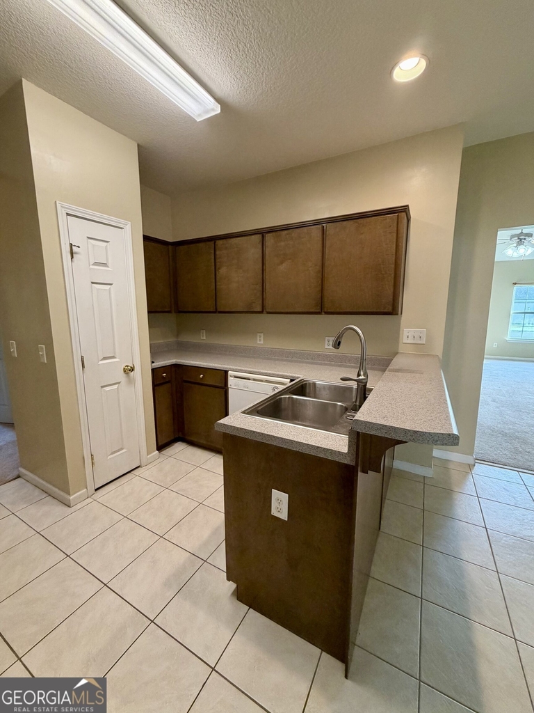 200 Royal Palms Avenue - Photo 16