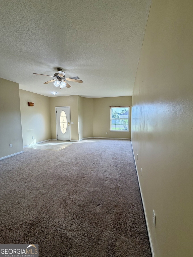 200 Royal Palms Avenue - Photo 6