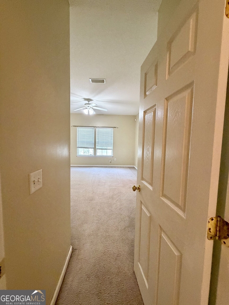 200 Royal Palms Avenue - Photo 18