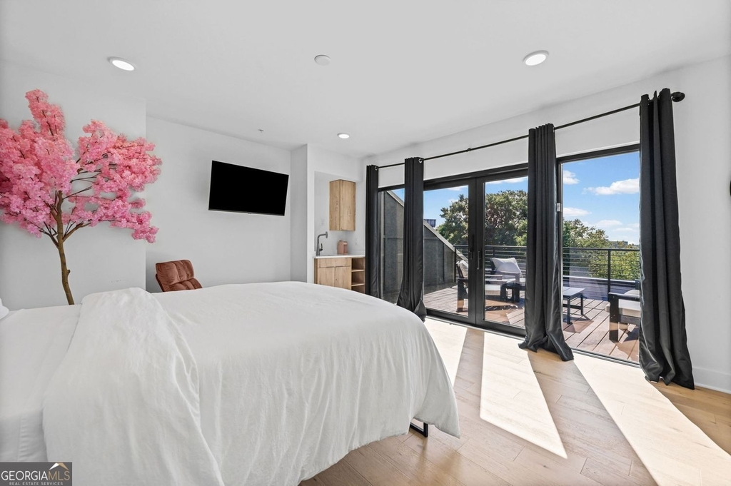 346 Peters Street Sw - Photo 23