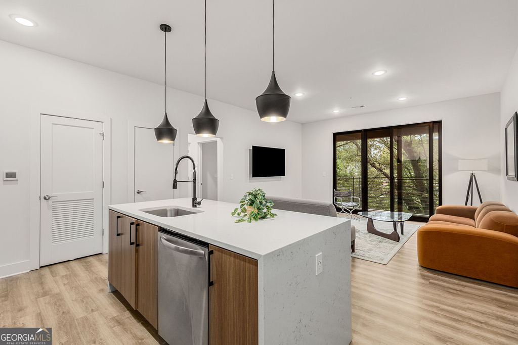 112 Rogers Street - Photo 11
