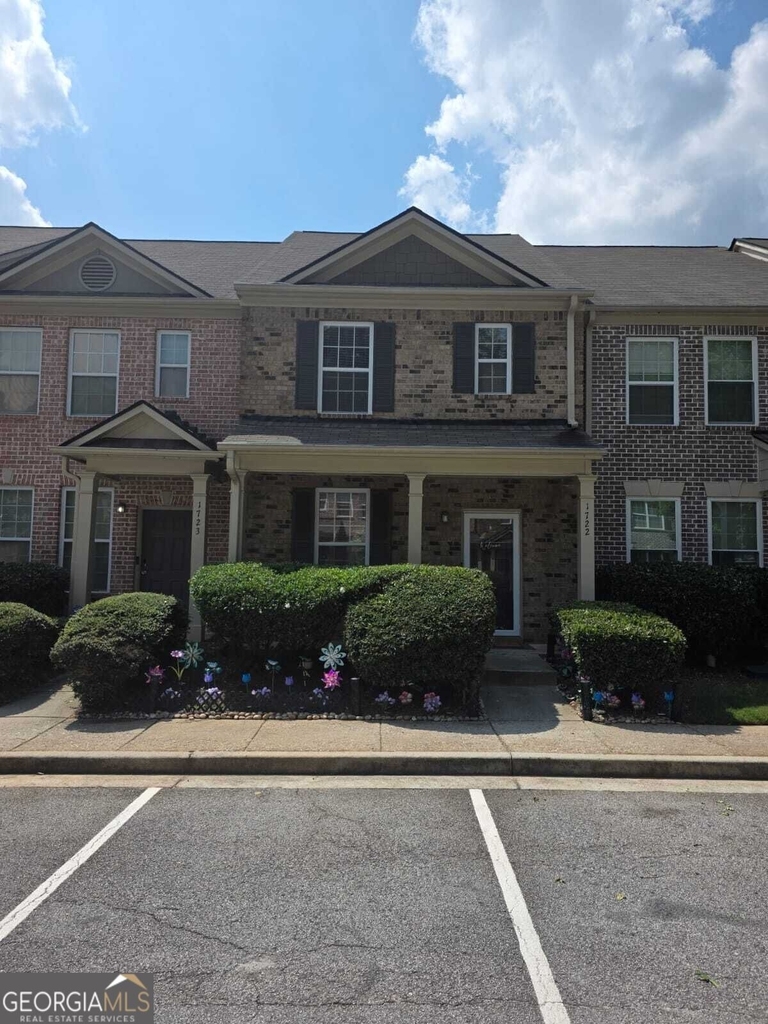 1722 Bayrose Circle - Photo 0