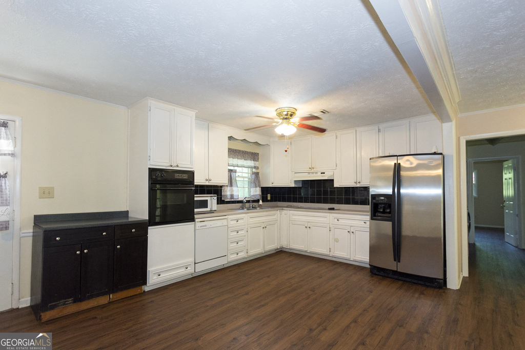 3720 Sunny Hill Drive - Photo 5