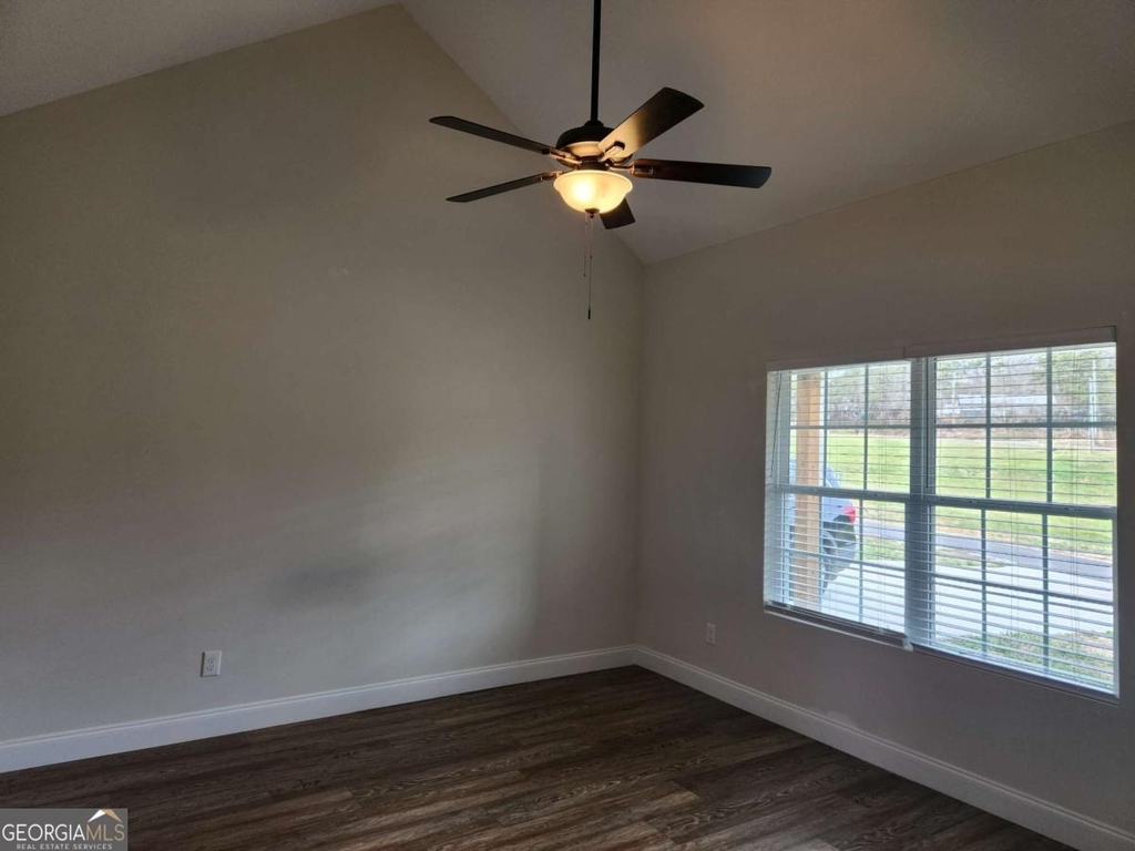 2465 Oak Grove Road - Photo 4