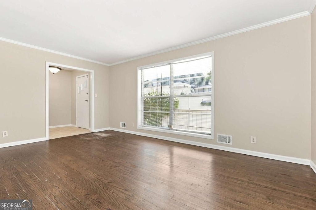 2909 Briarwood Boulevard - Photo 10
