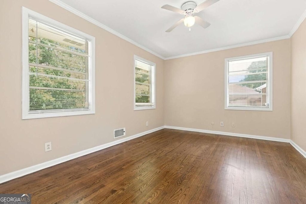 2909 Briarwood Boulevard - Photo 9