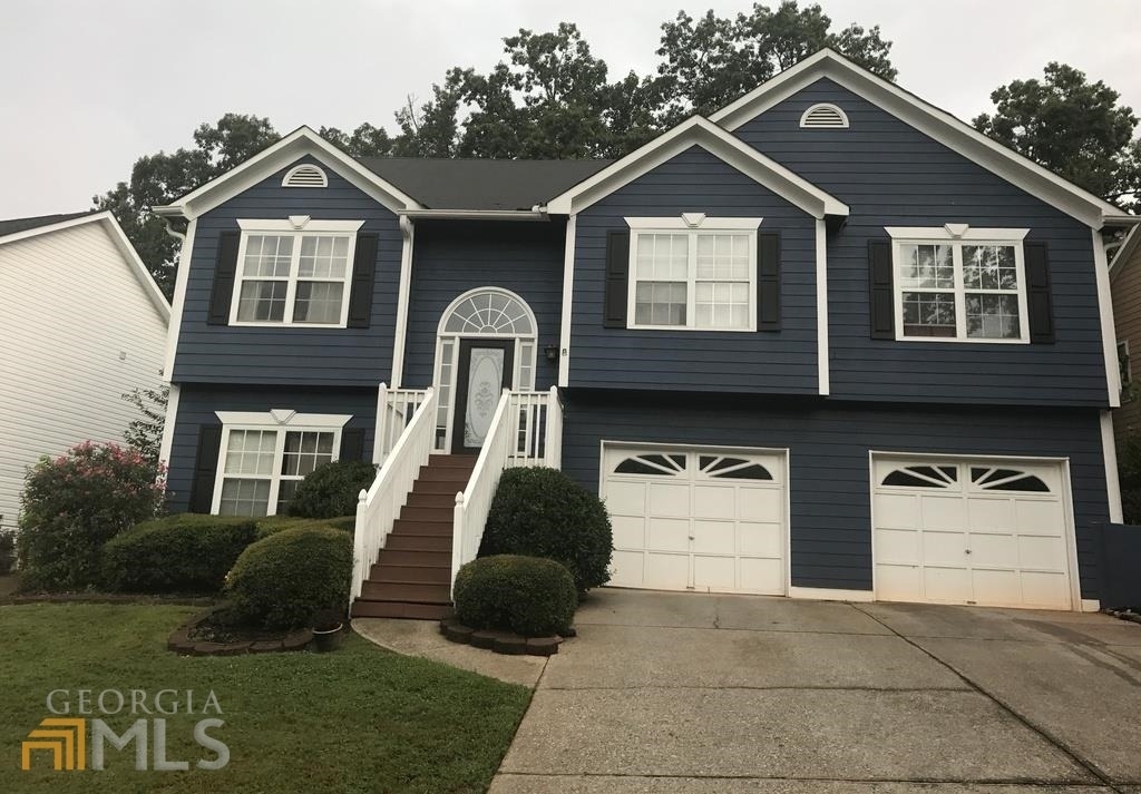 975 Hillary Lane - Photo 0