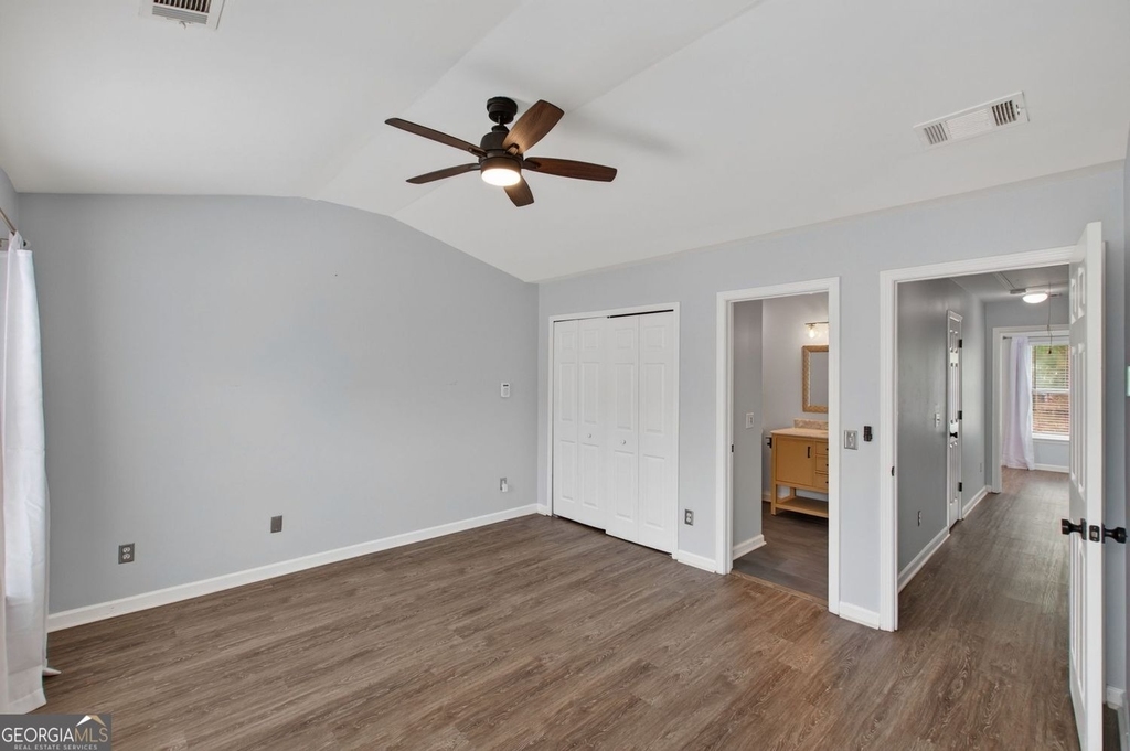 585 Mcwilliams Road Se - Photo 3