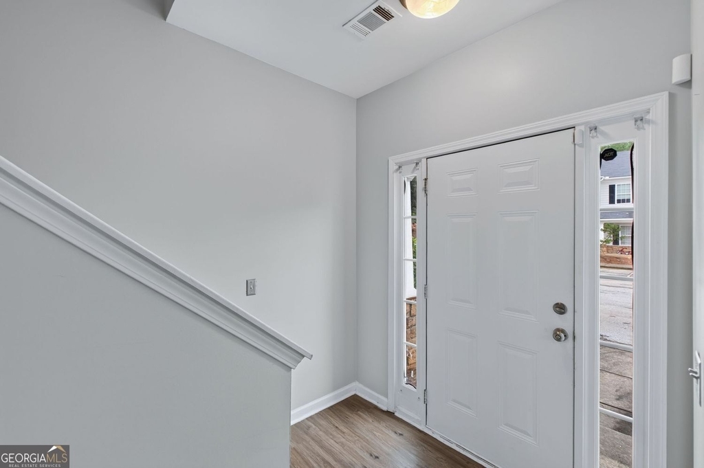 585 Mcwilliams Road Se - Photo 5