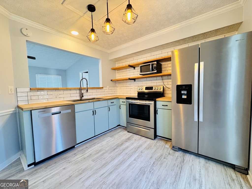 506 Iris Glen - Photo 3
