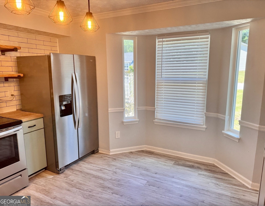 506 Iris Glen - Photo 4