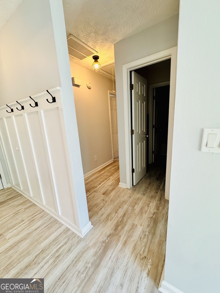 506 Iris Glen - Photo 8