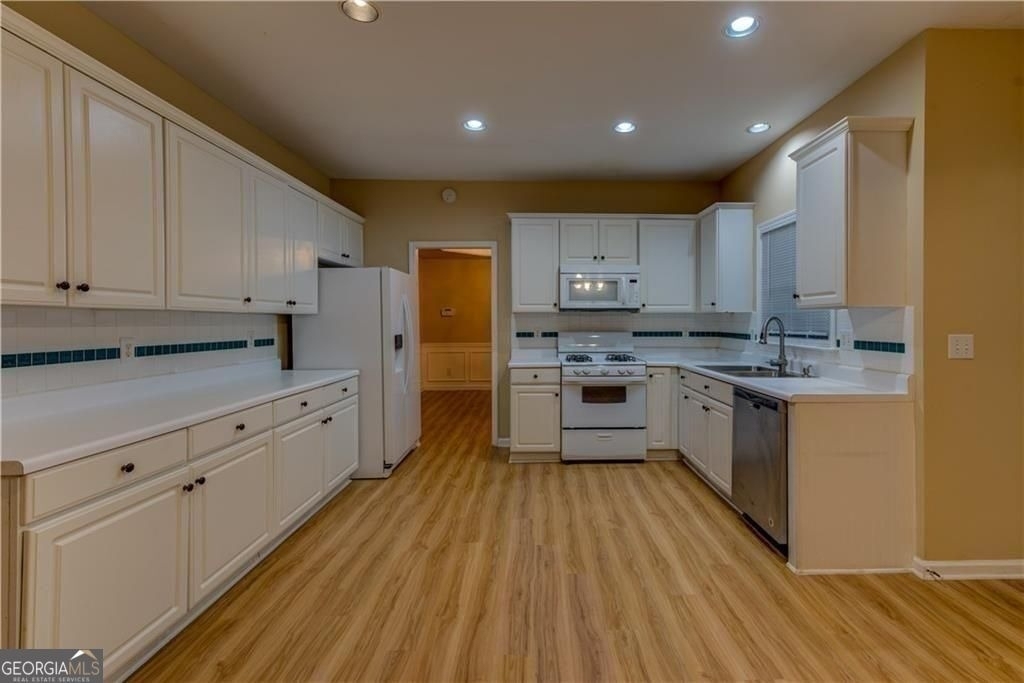 1429 Oglethorpe Drive - Photo 7