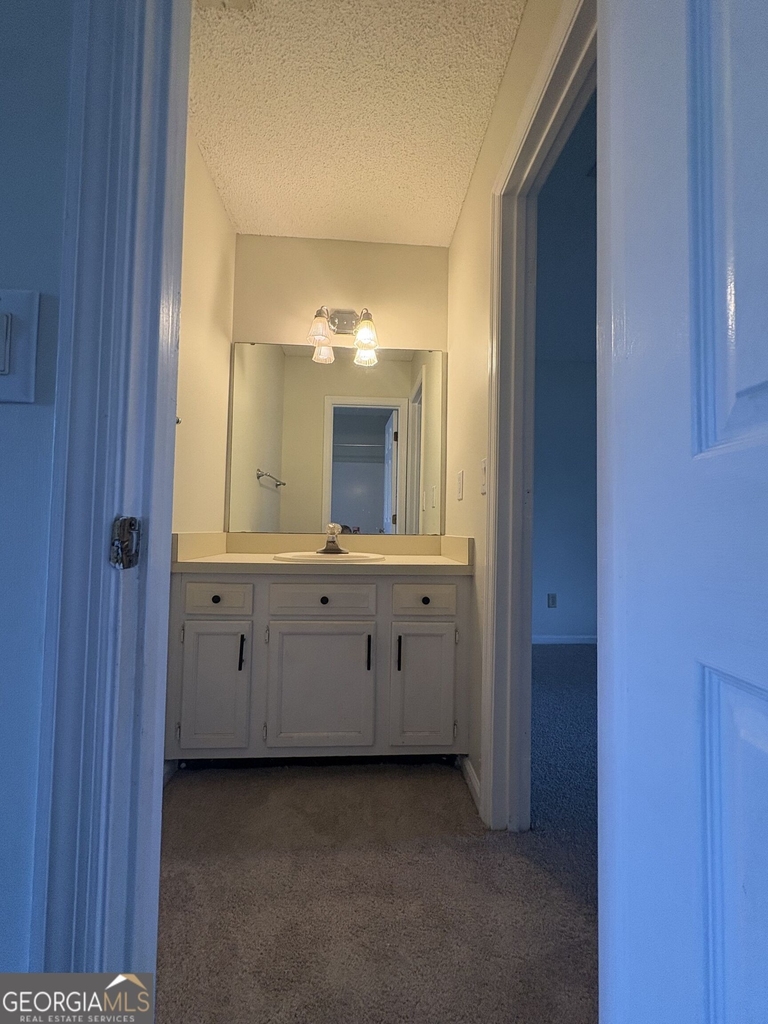 303 Holly Court - Photo 4