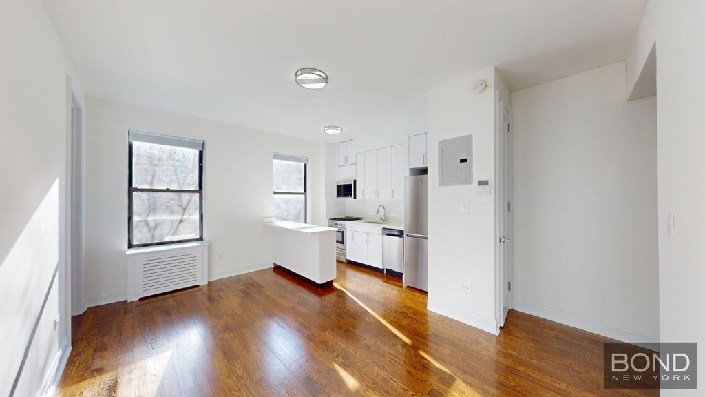 West 12th Street - Photo 1