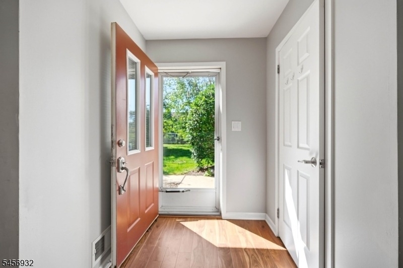 81 Village Cir - Photo 5