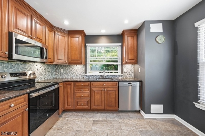 81 Village Cir - Photo 8