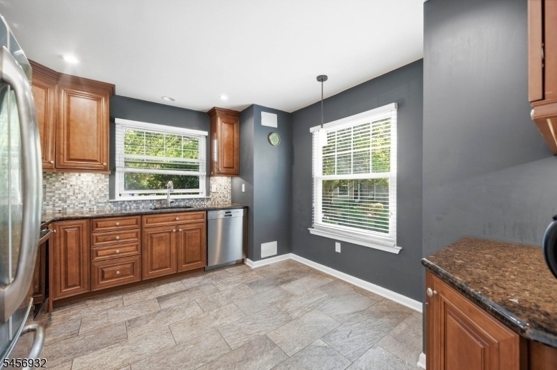 81 Village Cir - Photo 7