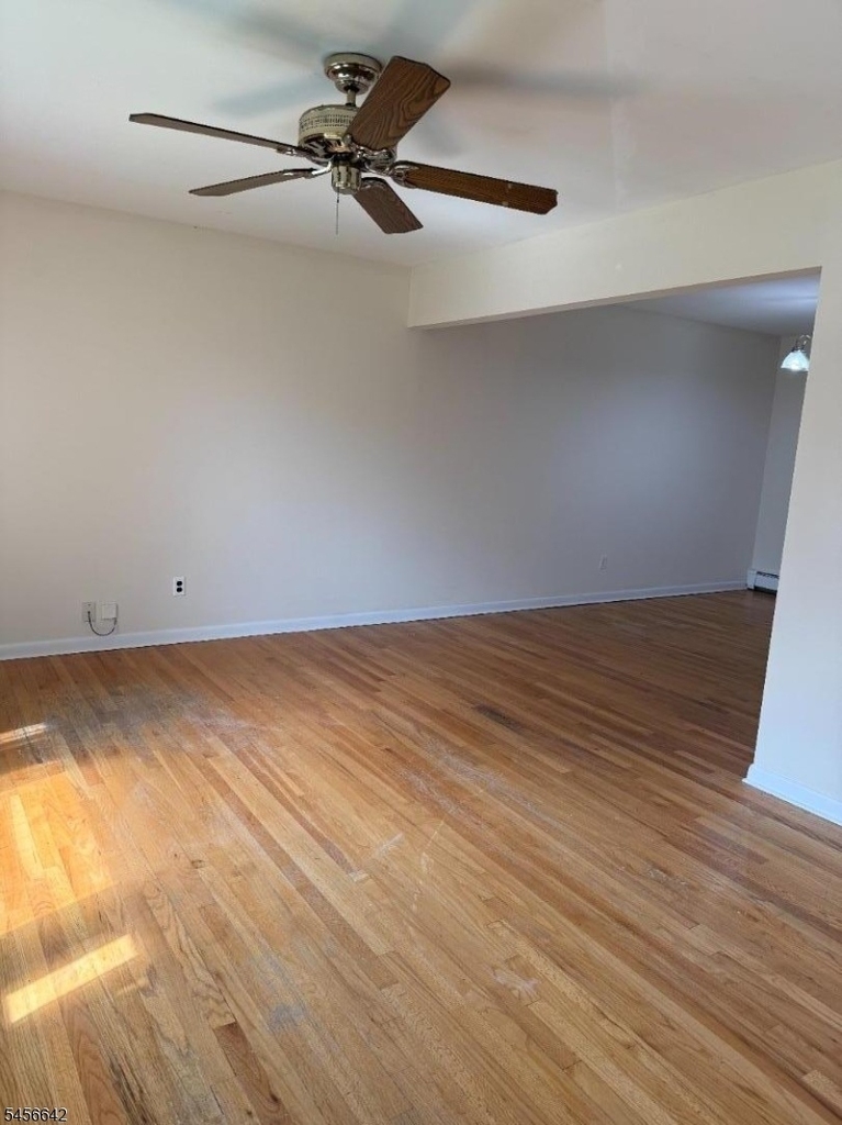 403 Longview Ct - Photo 1