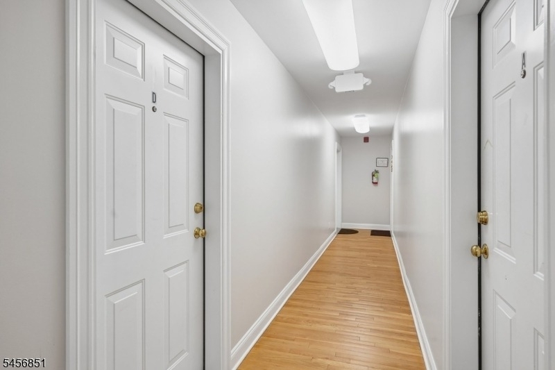 53 Broadway - Photo 27
