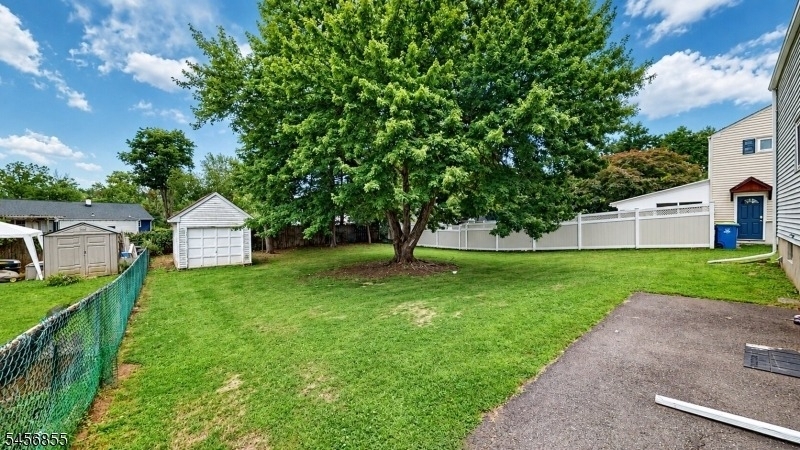 1019 Colby Ave - Photo 10