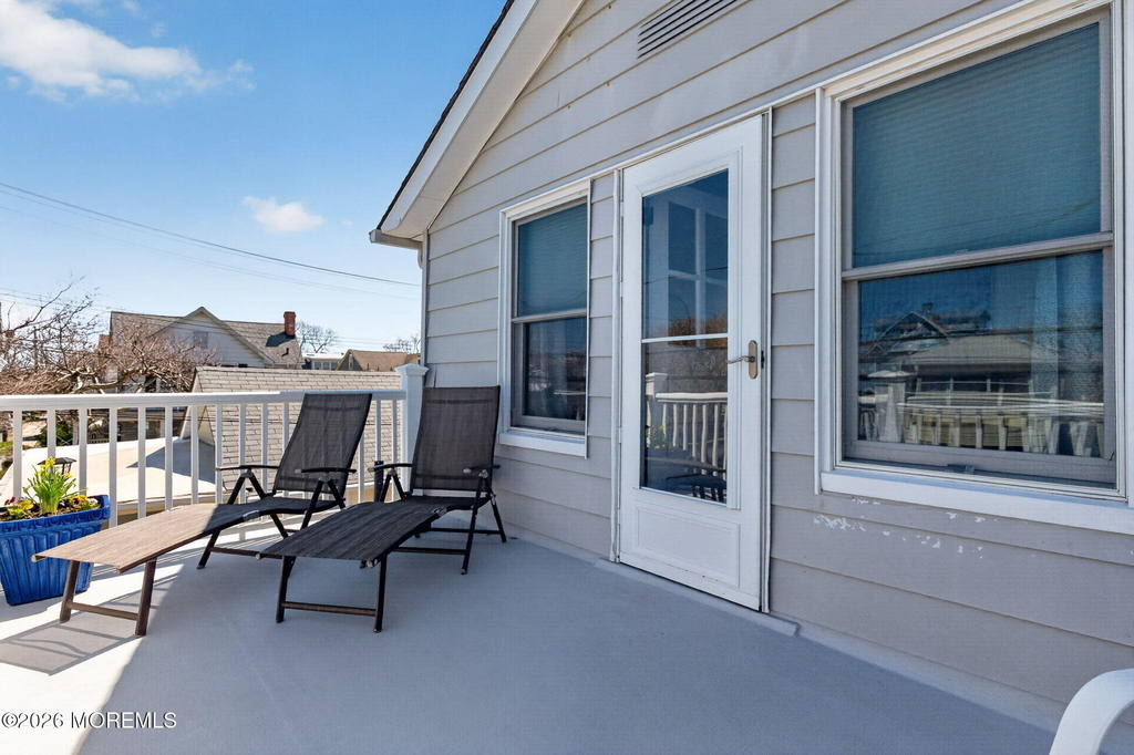 82 Franklin Avenue - Photo 23