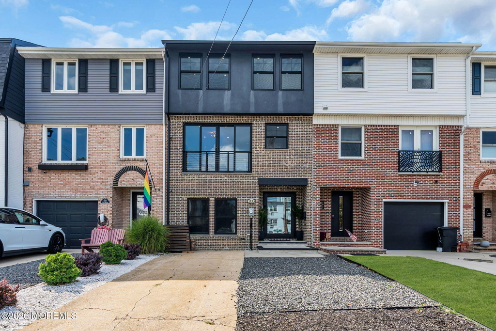 1509 Park Avenue - Photo 0