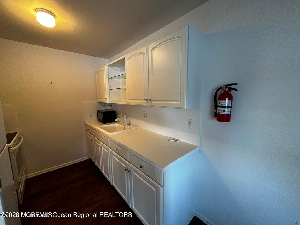 106 E Edinburgh Lane - Photo 14