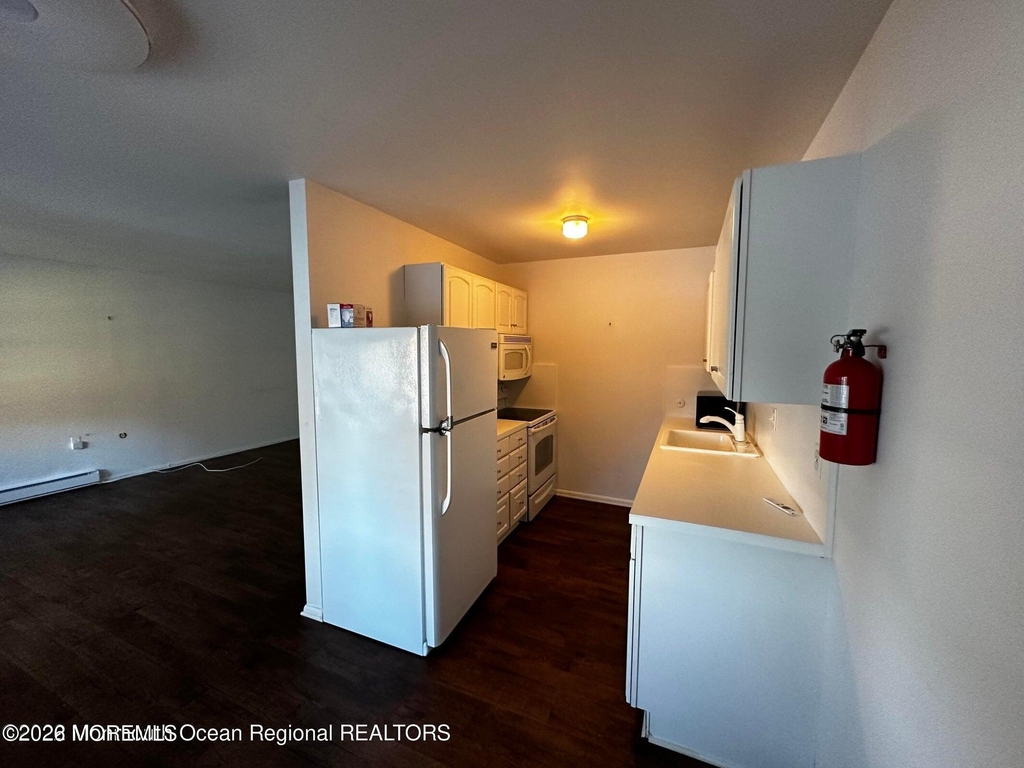 106 E Edinburgh Lane - Photo 15