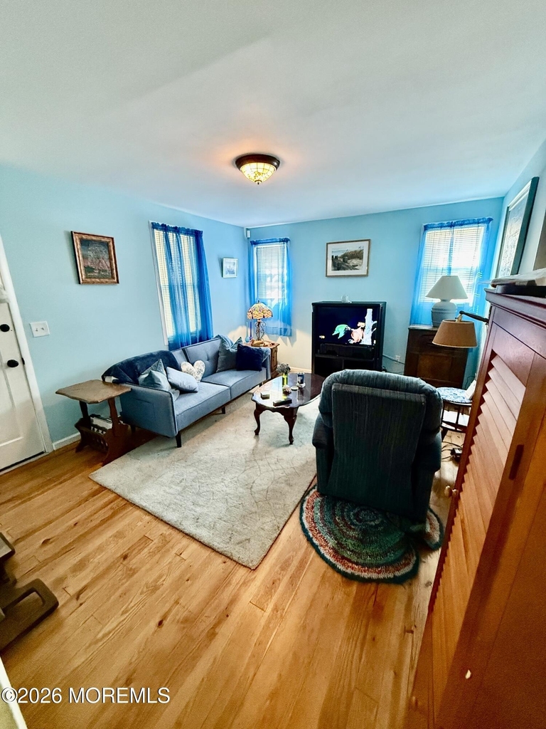 429 Tappan Street - Photo 4
